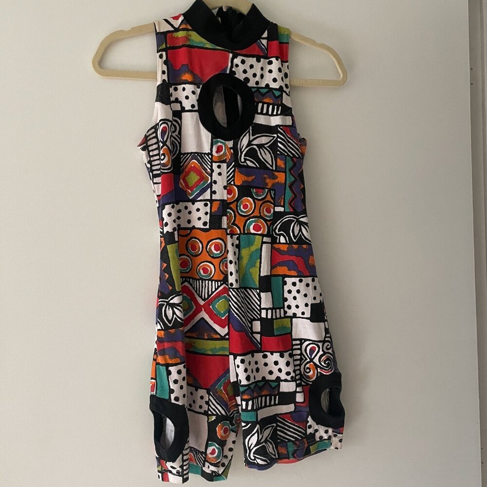 RAVE! Printed Romper w Keyhole Details